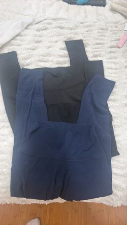 3 Pairs aritzia leggings