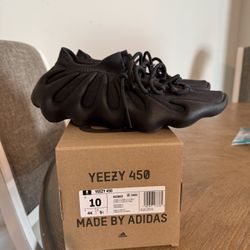Yeezy 450 Size 10