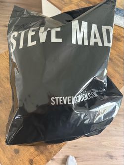 Brand new Steve madden purse
