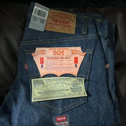 Levi’s Original 501 Shrink-to-Fit Jeans 