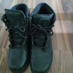 Women Size 9 Fila ComBat Dr. Martin Boots