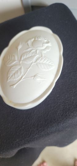 OVAL Kaiser, box