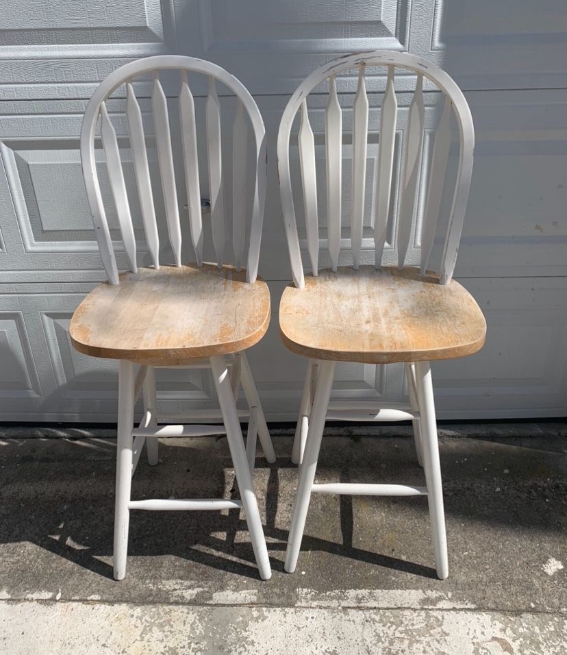 White & Brown Swiveling Bar Stool