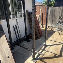 Titan Fitness Squat Rack