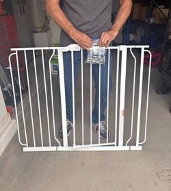 Extra Tall & Wide Pet Gate / Safety Gate - Fits Openings 29” - 49”