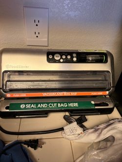 Food saver brand new with bags