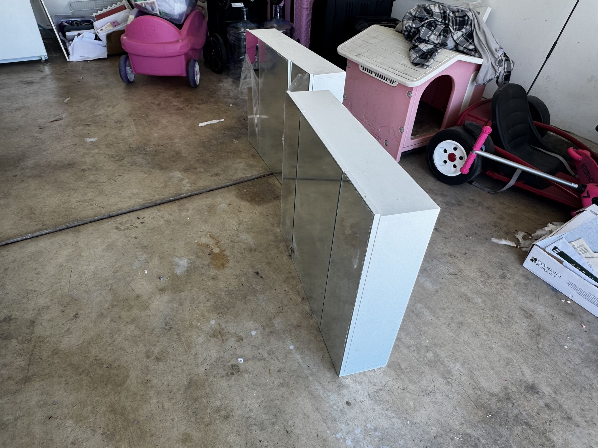 Bathroom medicine cabinets with mirrors