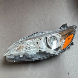 LH Headlight 2015 2016 2017 Toyota Camry driver Side Headlamp Assembly SE LE XLE