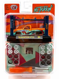 M2 1:64 Scale Diecast Model Kit - 1990 Chevrolet C1500 SS 454 (M2 Truckin)