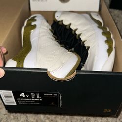 4.5 Youth Jordan 9s
