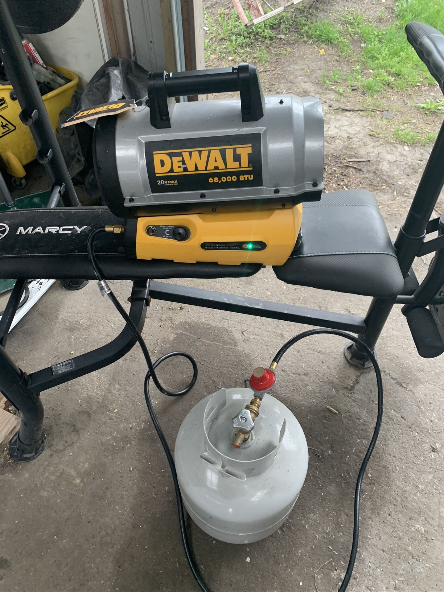 Dewalt propane (lp) torpedo heater 68000 20v battery or plug in