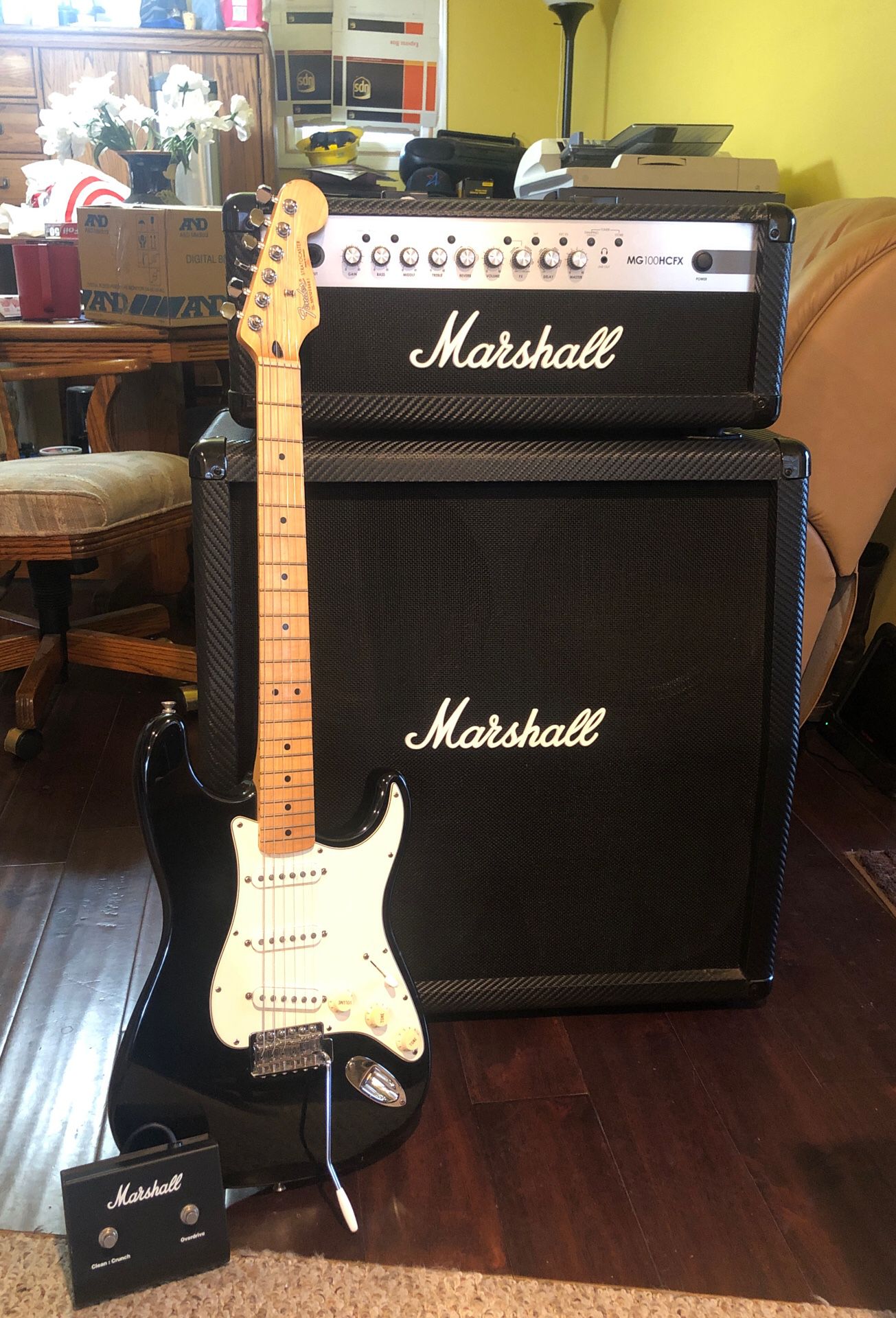 Fender Stratocaster & Marshall Amp & Speaker