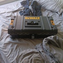 DeWalt Box Air Valve