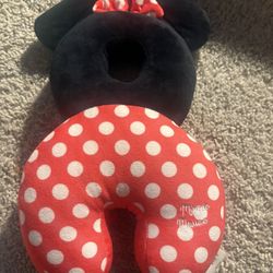 Minnie Mouse head protection backpack 🎒 