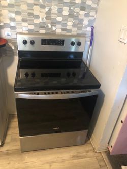 Whirlpool glass top electric stove
