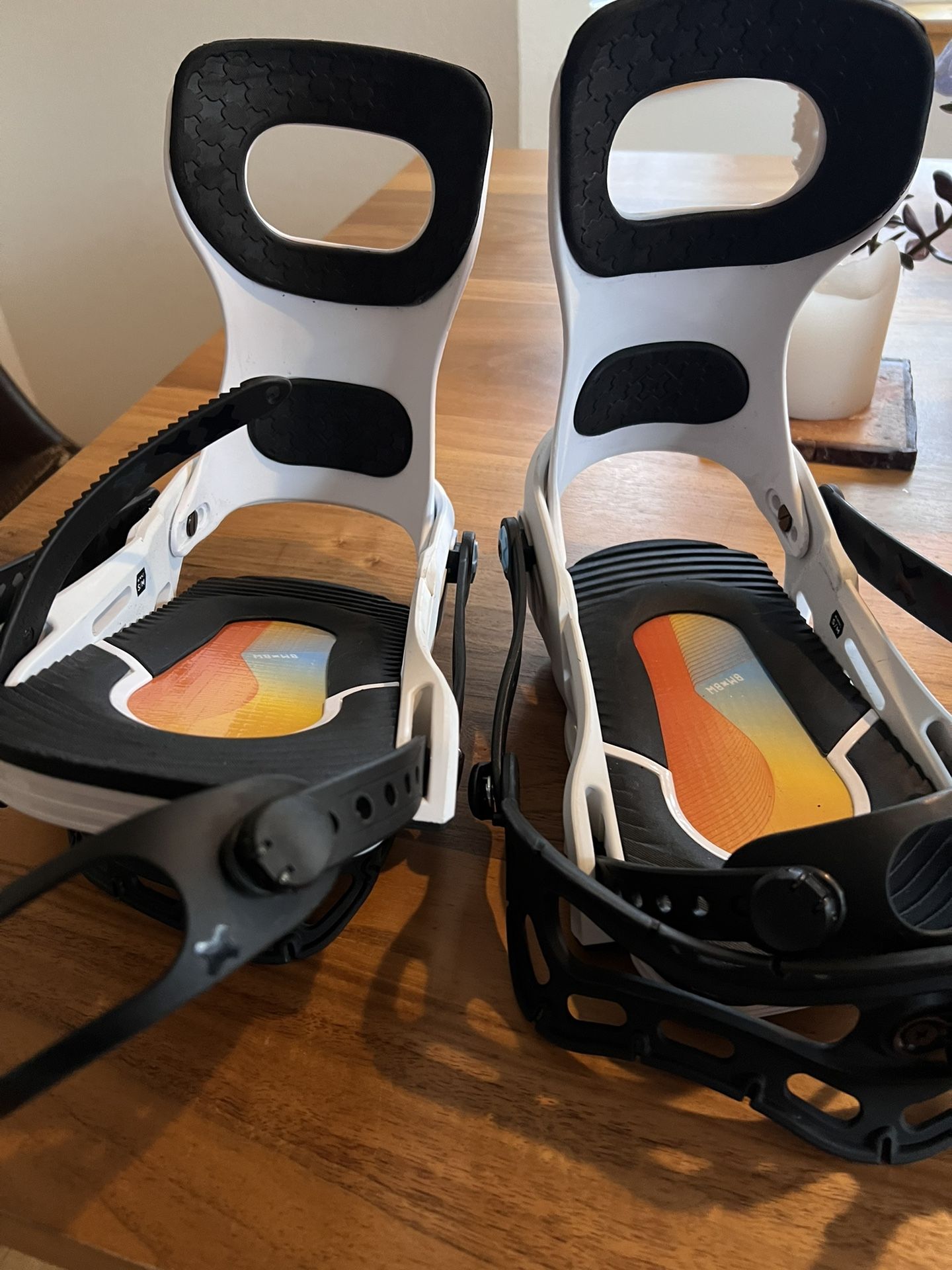 Bent metal Bolt Bindings Small/Medium