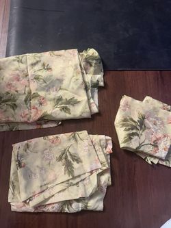 Beautiful Floral Print Panels  With Matching Valance