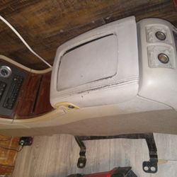 99-06 chevy/GMC center console