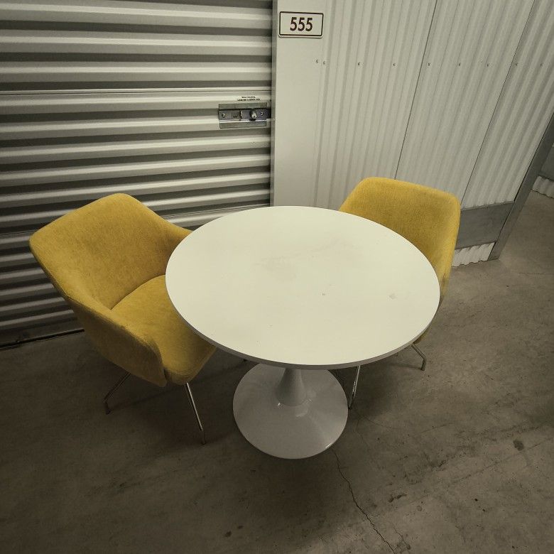 Modern Table & chair