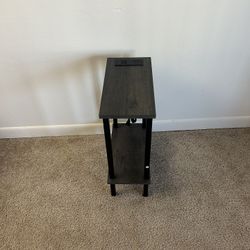 TUTOTAK Small End Table with Charging Station, Narrow Side Table with USB Ports and Outlets