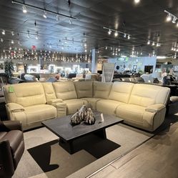 Power Reclining Sectional