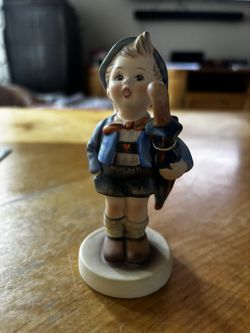 Vintage Hummel Figurine Home From Market, Goebel, Porcelain Figurine,