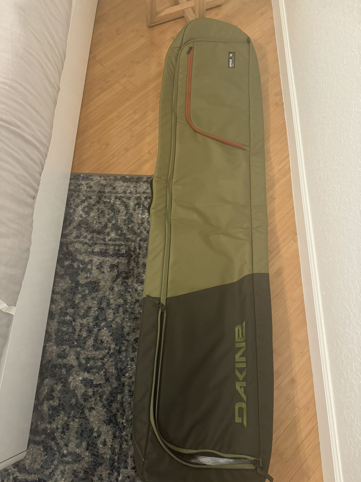 Green Snowboard Bag
