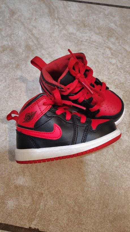 Nike Baby Shoe 5c