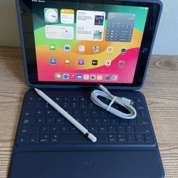 Apple iPad 7th Generation 128GB With Logitech Keyboard and Pencil