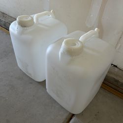 5 gallon water jugs