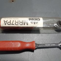 MAC TOOLS 1/4 RATCHETS MRR7PA, 1 NEW 1 USED