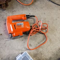 BLACK AND DECKER Variable Speed Jig Saw