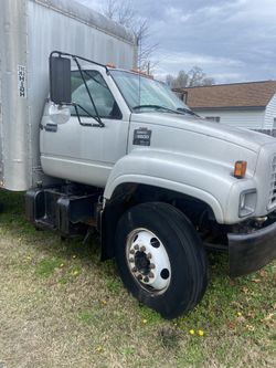 GMC C6500 26ft Box Truck