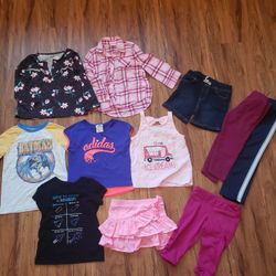 4t Lot Of Girls With Classic Batman Shirt