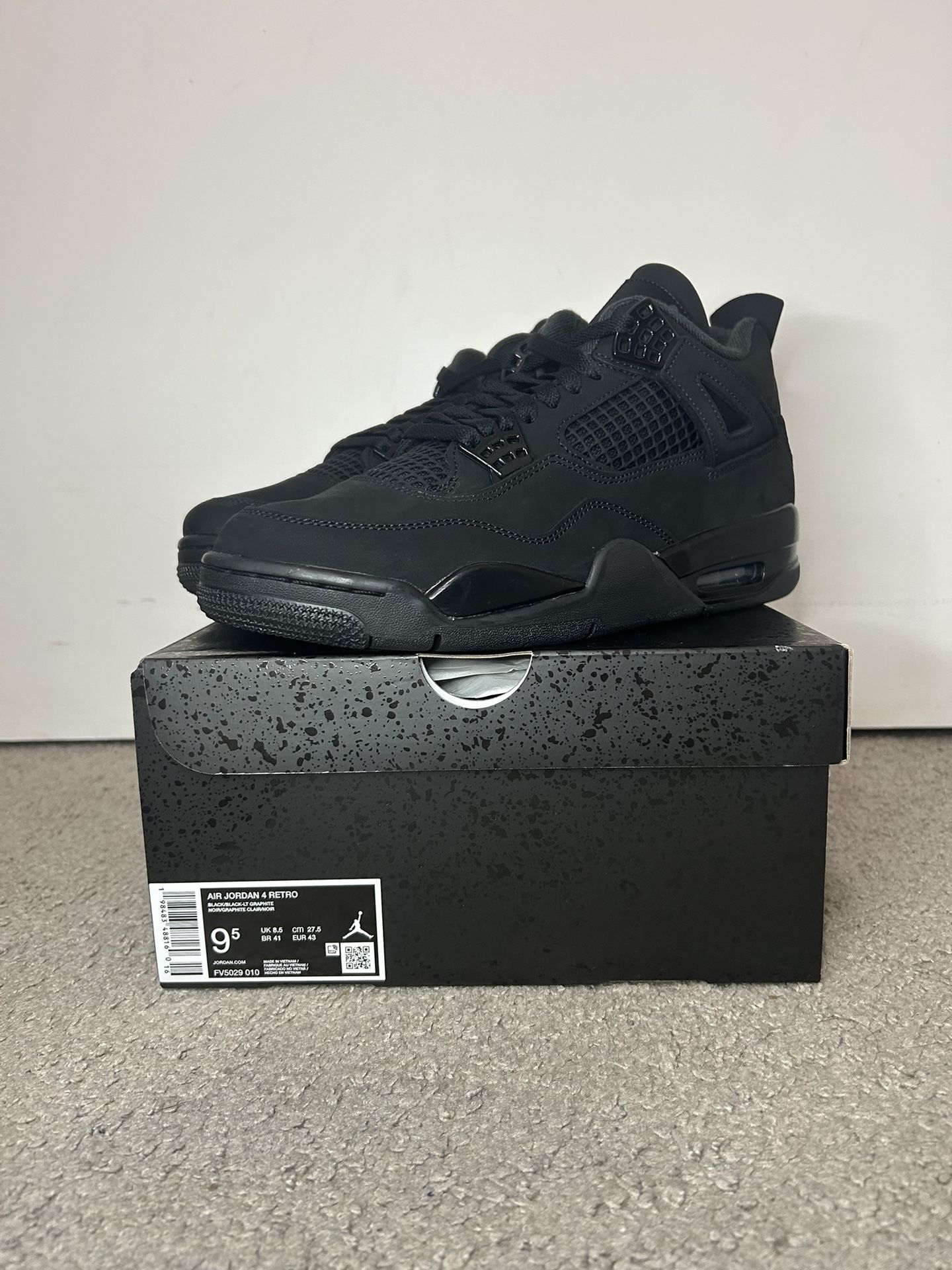 DS JORDAN 4 BLACK CAT SIZE 9, 9.5, 11.5, & 12