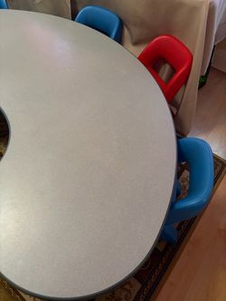 Kids Classroom Bean Shaped table with 6 chairs solid
