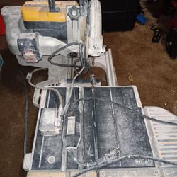 Dewalt 10in Tile Saw