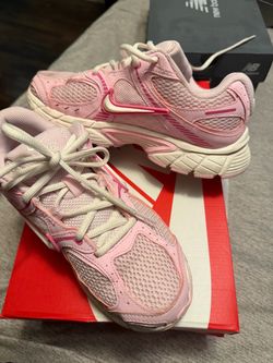 Nike shoes 7.5
