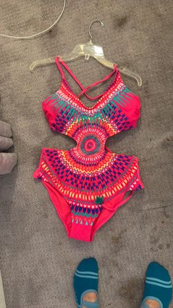 Women’s swimsuit size M- NEW
