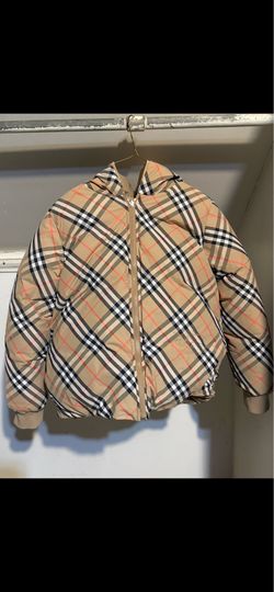 Burberry reversible jacket. Size 12 so it’s like a kids medium. I got original receipt. Only used one winter