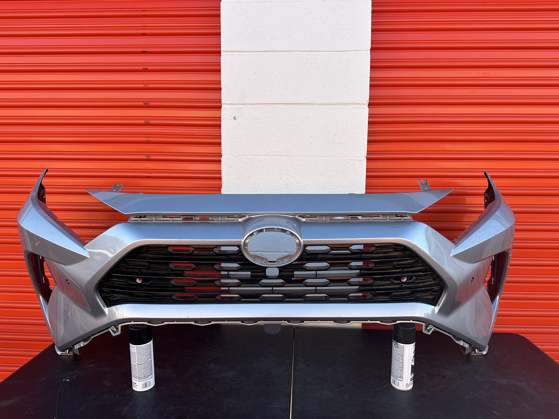 2019-2024 Toyota RAV4 Front Bumper Grill Oem