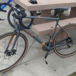 XXL Fuji Gravel Road Bike