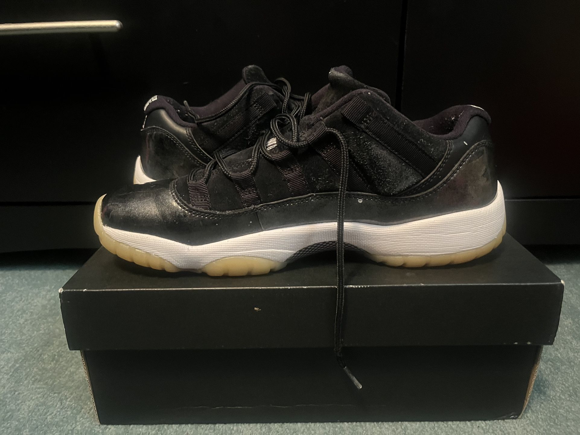 Jordan Retro 11 Size 7Y