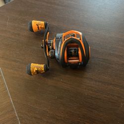 Lews Mach Crush Baitcaster