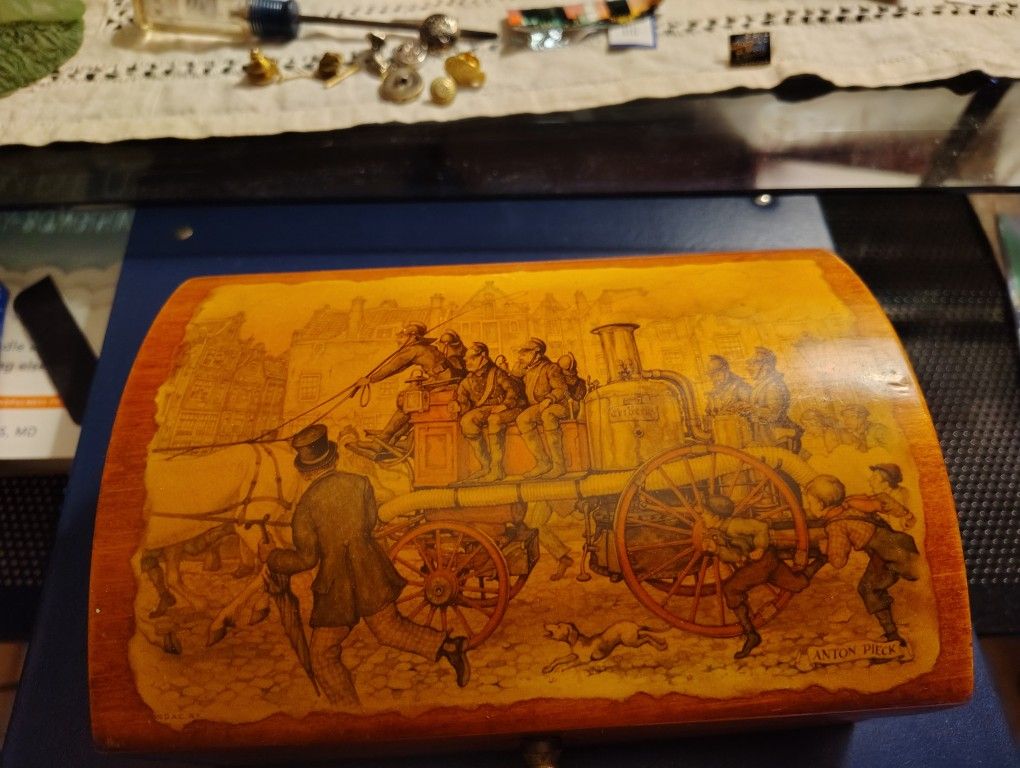 Vintage Anton Pieck Decoupage Box