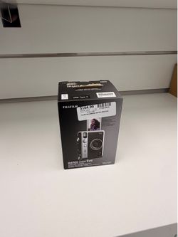 FujiFilm Camera Instax mini evo for sale!
