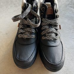 Keds Sneaker Boots Women’s Size 6