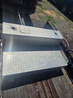 Delta/Jobox 48-1/4  Aluminum 74 Gal transfer tank