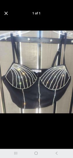 Rhinestone https://offerup.com/redirect/?o=c21hbGwuY3JvcC50b3A=