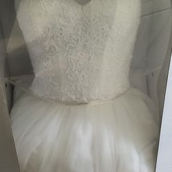 Davids Bridal WG3633 Sz4